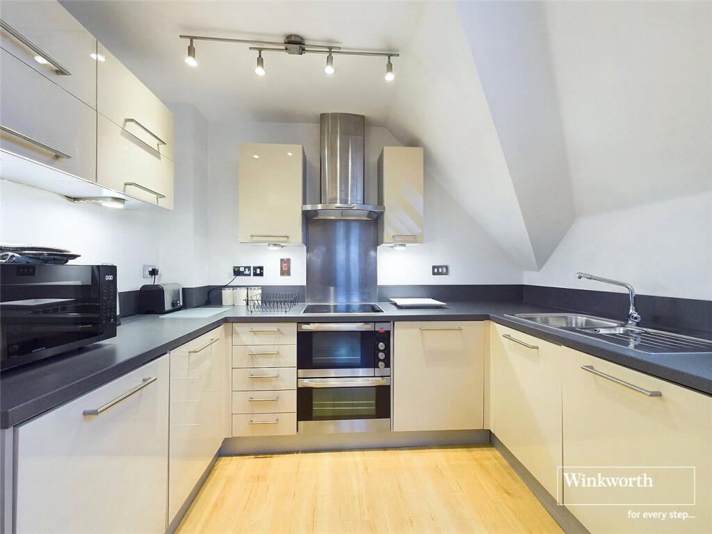 Apartment in Reading - View 2