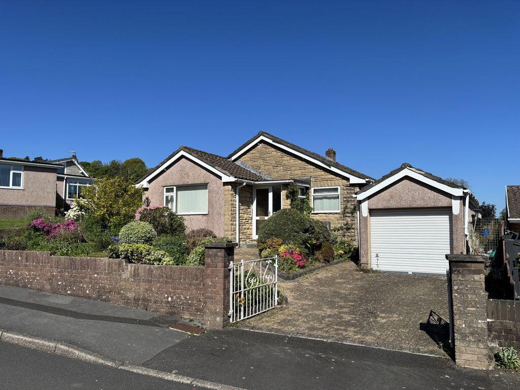 2-bed house on Orchard Close, Gilwern, Abergavenny, £350,000