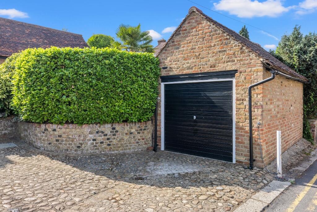 King Street, Bishop's Stortford, Hertfordshire, CM23 photo 2