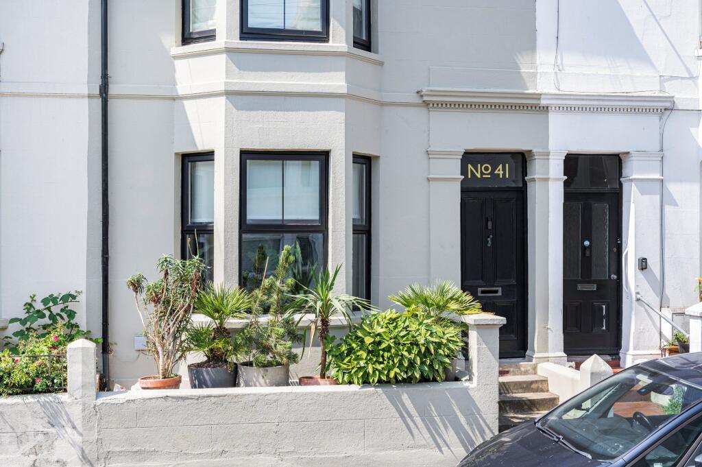House in Newhaven - More