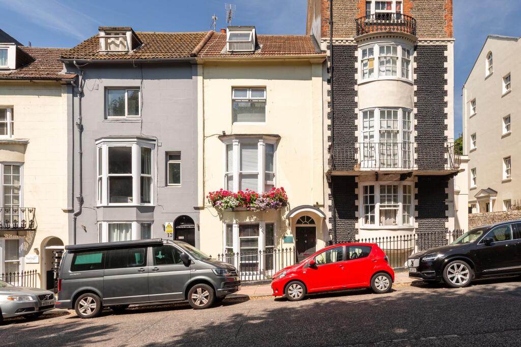 House in Brighton, Queen's Park - View 2