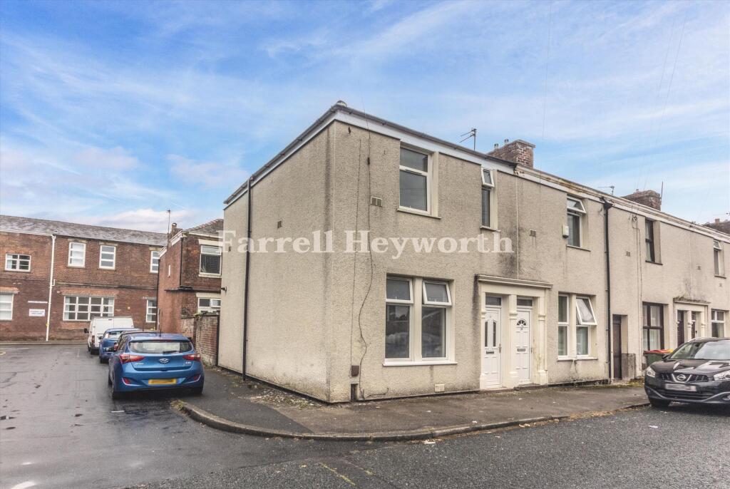 3-bed house on Carr Street, Preston, £140,000