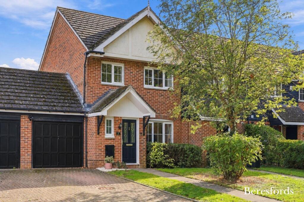 3-bed terraced on Pleasant Drive, Billericay, CM12, £550,000