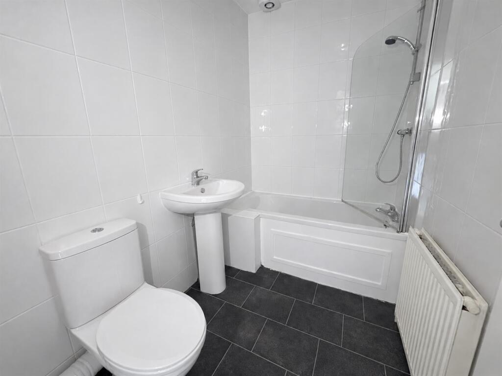 House in Kirklees, West Yorkshire - View 5