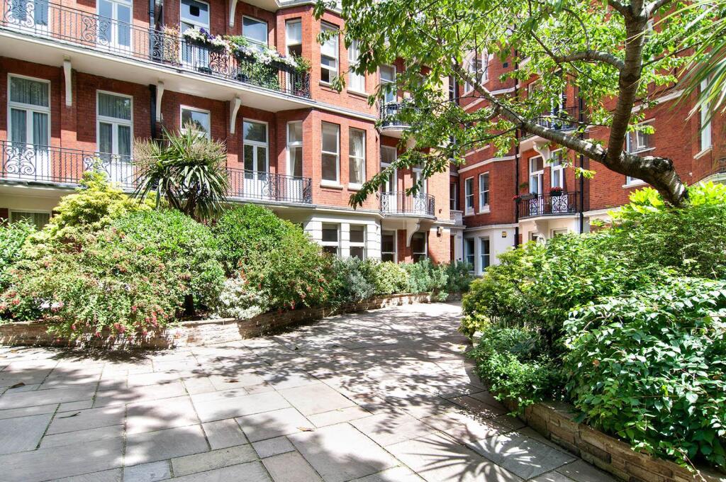 Apartment in London - View 5