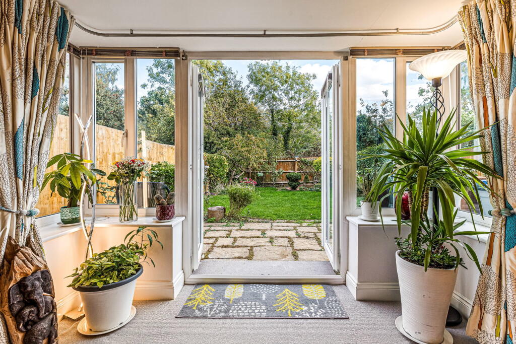 House in Hinckley and Bosworth, Burbage - More