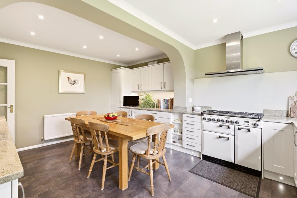 House in St Albans, King Harry Park, St Stephens - View 4