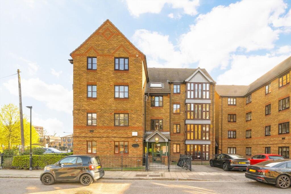 Main image of property: Wellington Way, Bow