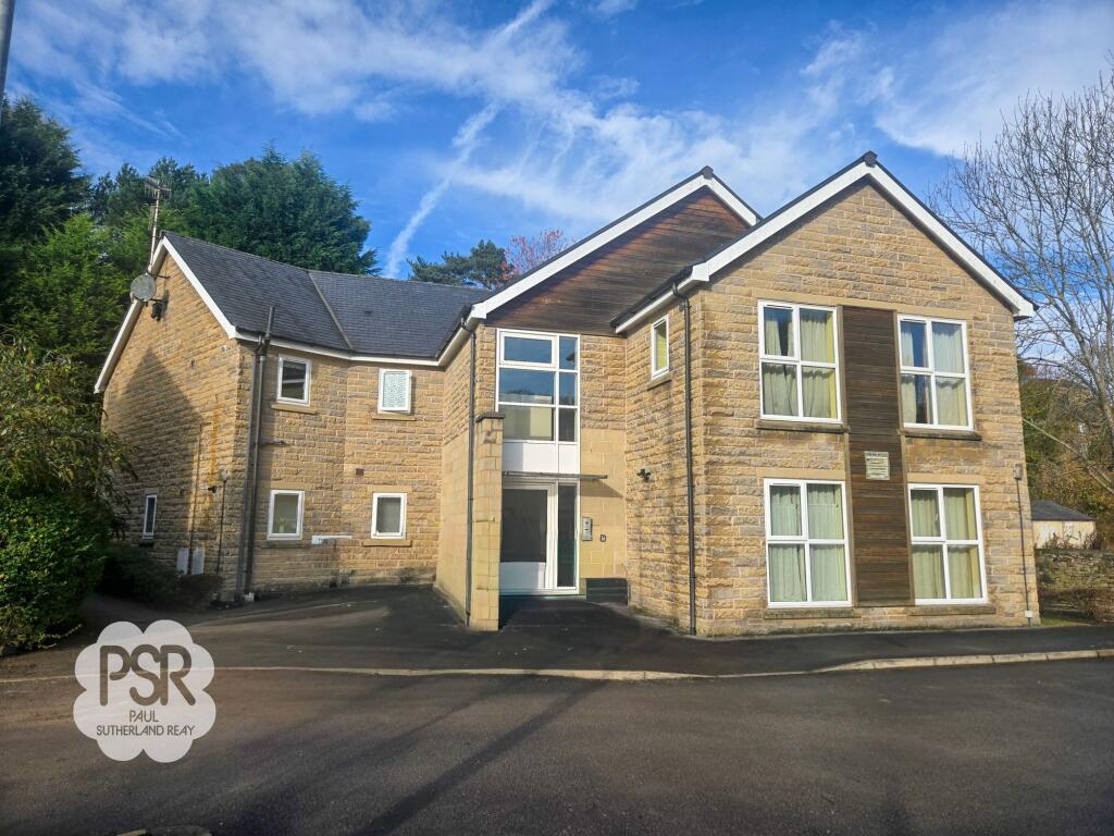2-bed flat on Wharf Road, Whaley Bridge, SK23, £45,000