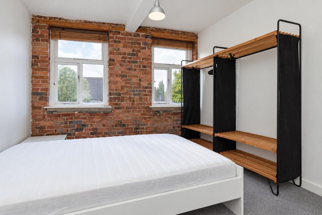 Apartment in Macclesfield, Cheshire East - More