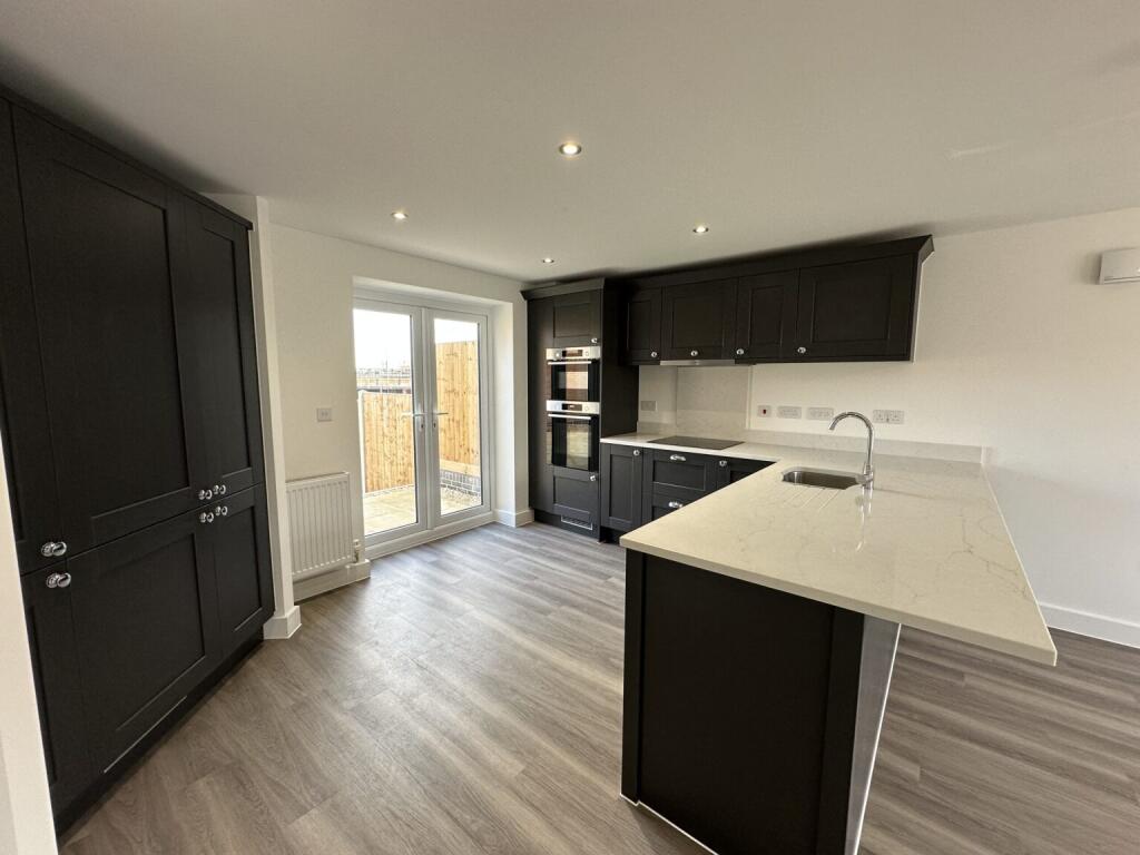 Shandon Leys
Off Bromham Road
Bedford
Bedfordshire
MK40 4ZN photo 3