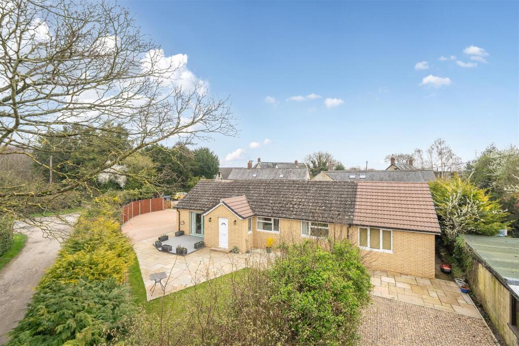 Main image of property: Juniper Hill, NN13