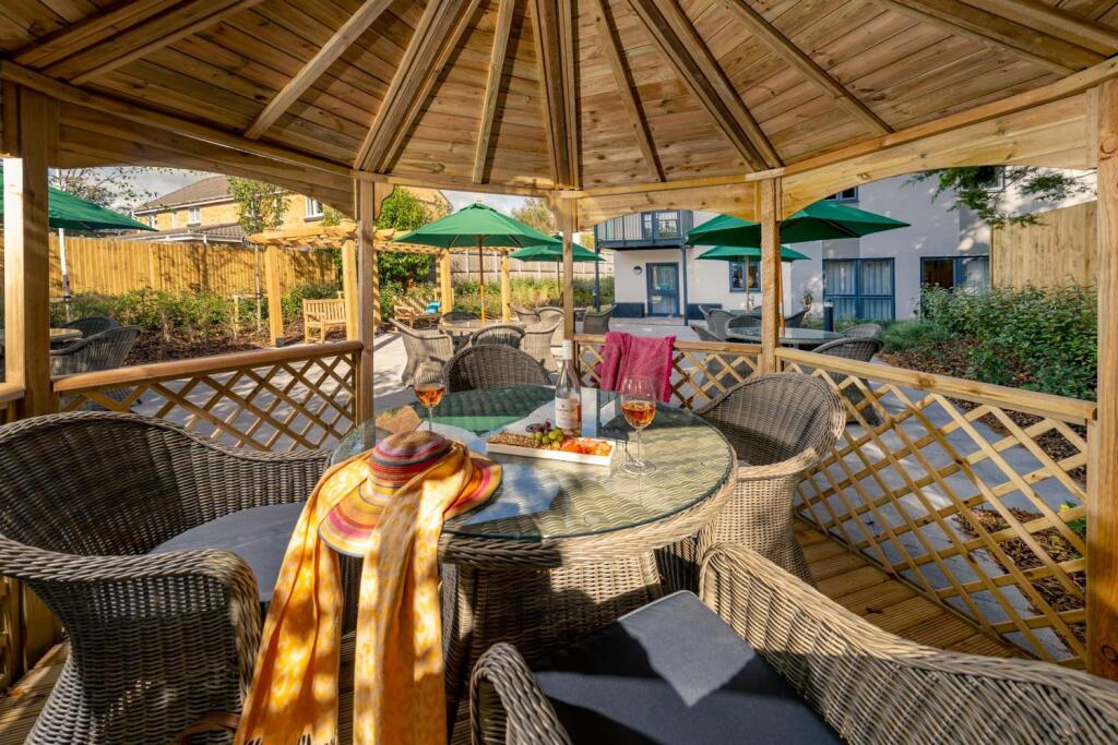 Main image of property: South Street,
Taunton,
Somerset,
TA1 3GH