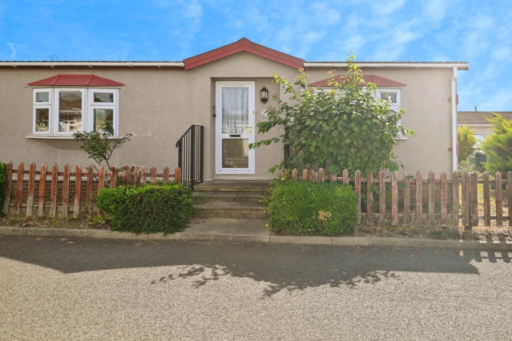 Main image of property: 76A Hoo Marina Park, Vicarage Road, Rochester