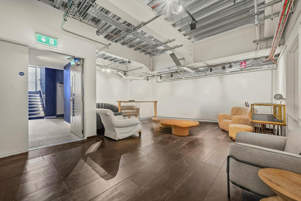 RECEPTION 2.jpg