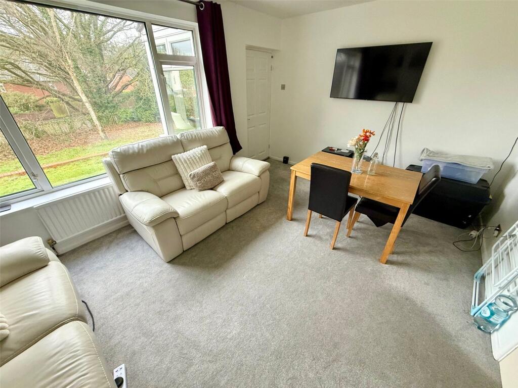 Comberton Park Road, Kidderminster, Worcestershire photo 4