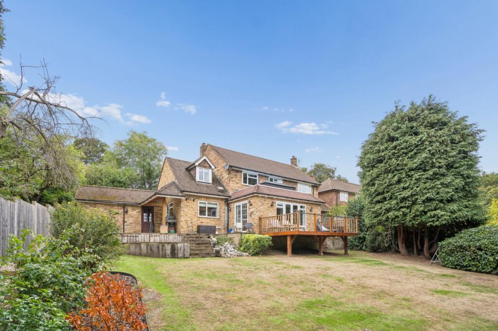 House in Slough - View 4