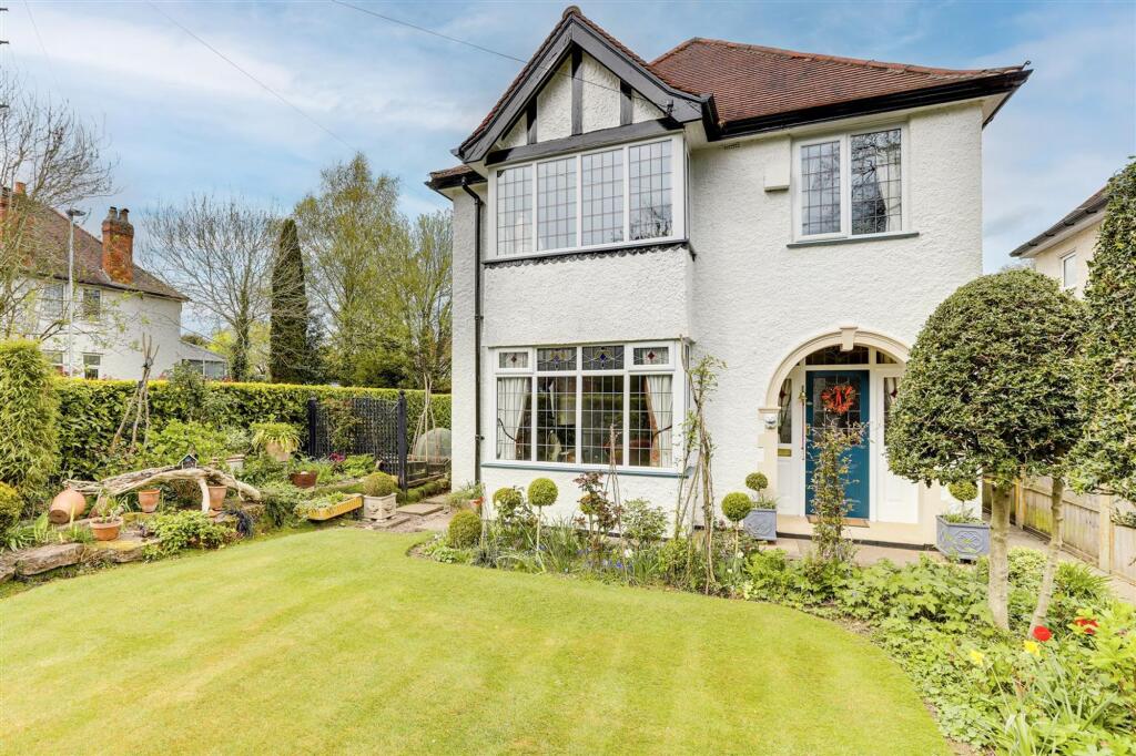 Main image of property: Whyburn Lane, Hucknall, NG15