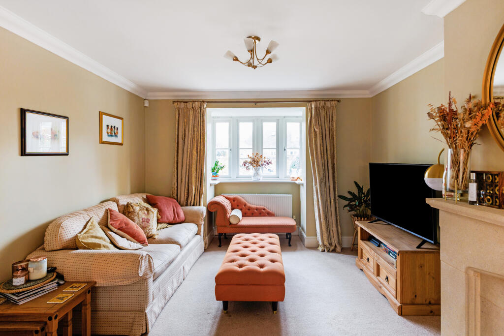 Sydenham Close, Adderbury, OX17 photo 3