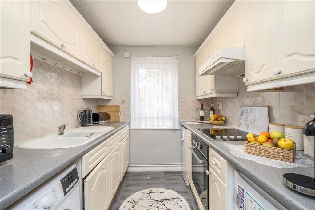 Apartment in London - View 4