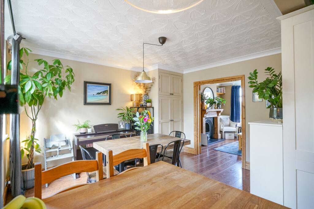 House in Luton - More