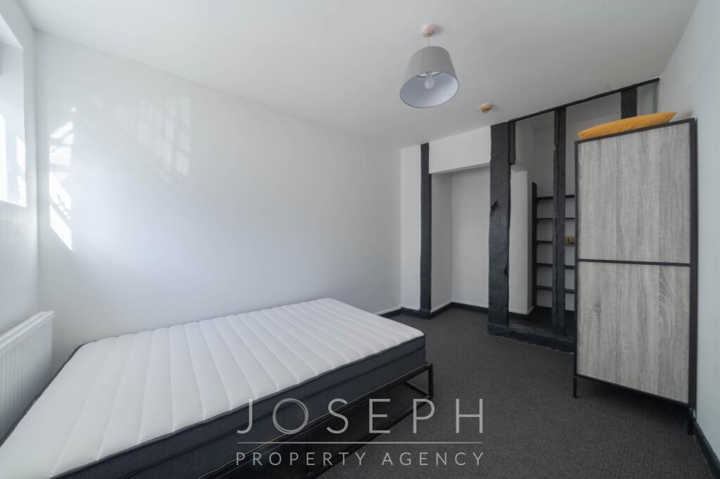 Main image of property: 136-138 Fore Street, Ipswich, IP4