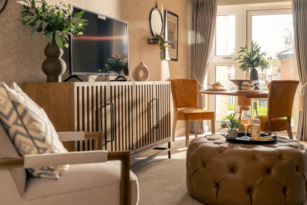 Apartment in Enfield - View 5