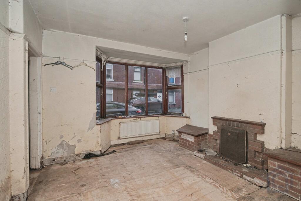 43 Hodder Avenue, Blackpool, FY1 6NS photo 3
