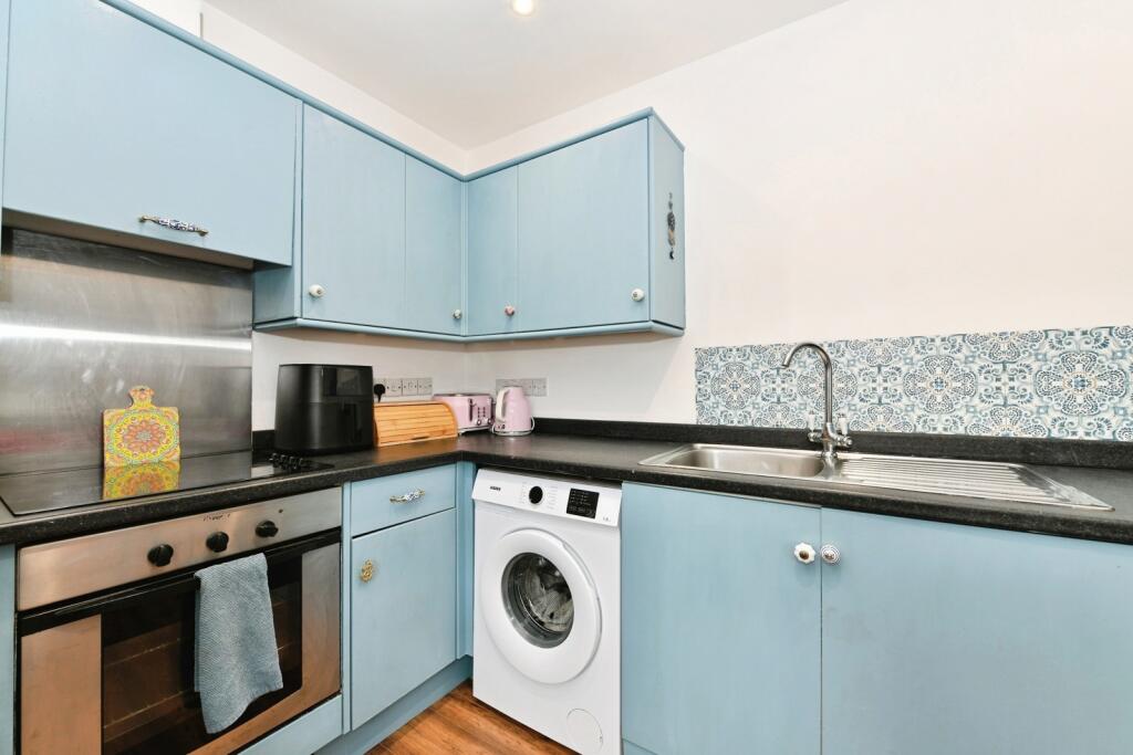 Lower Lane, Shepton Mallet, Somerset, BA4 photo 3
