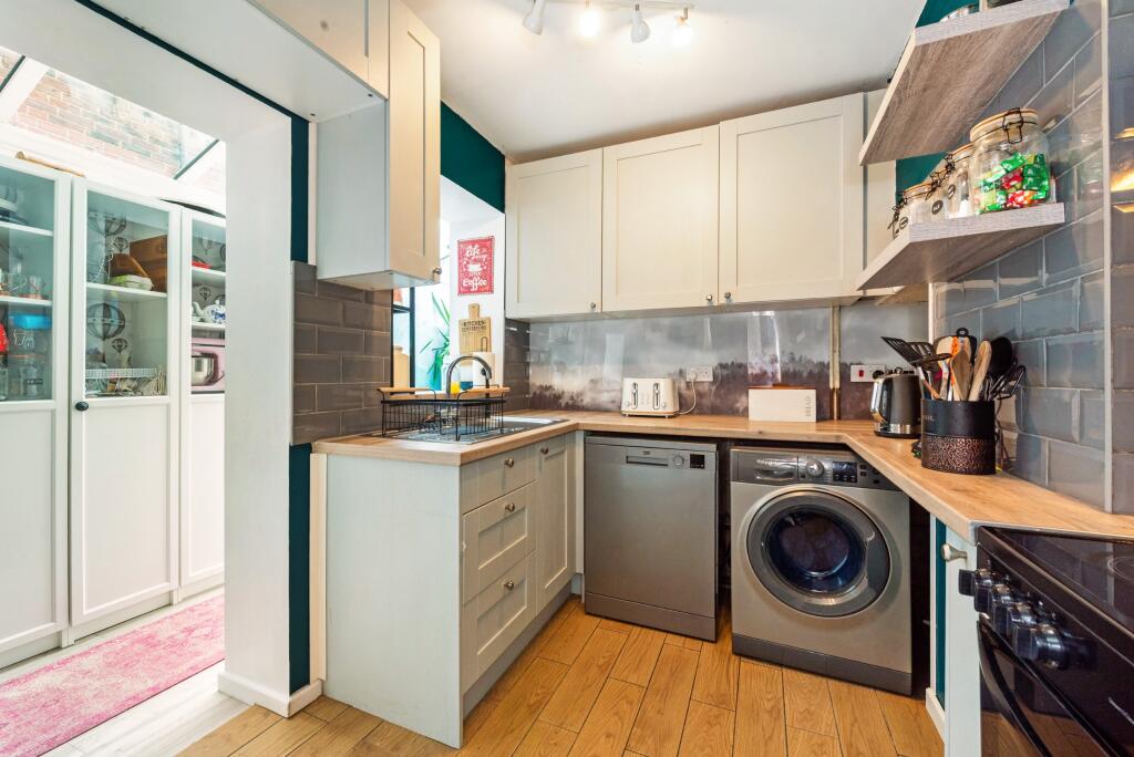 House in Fareham, Hampshire - View 4