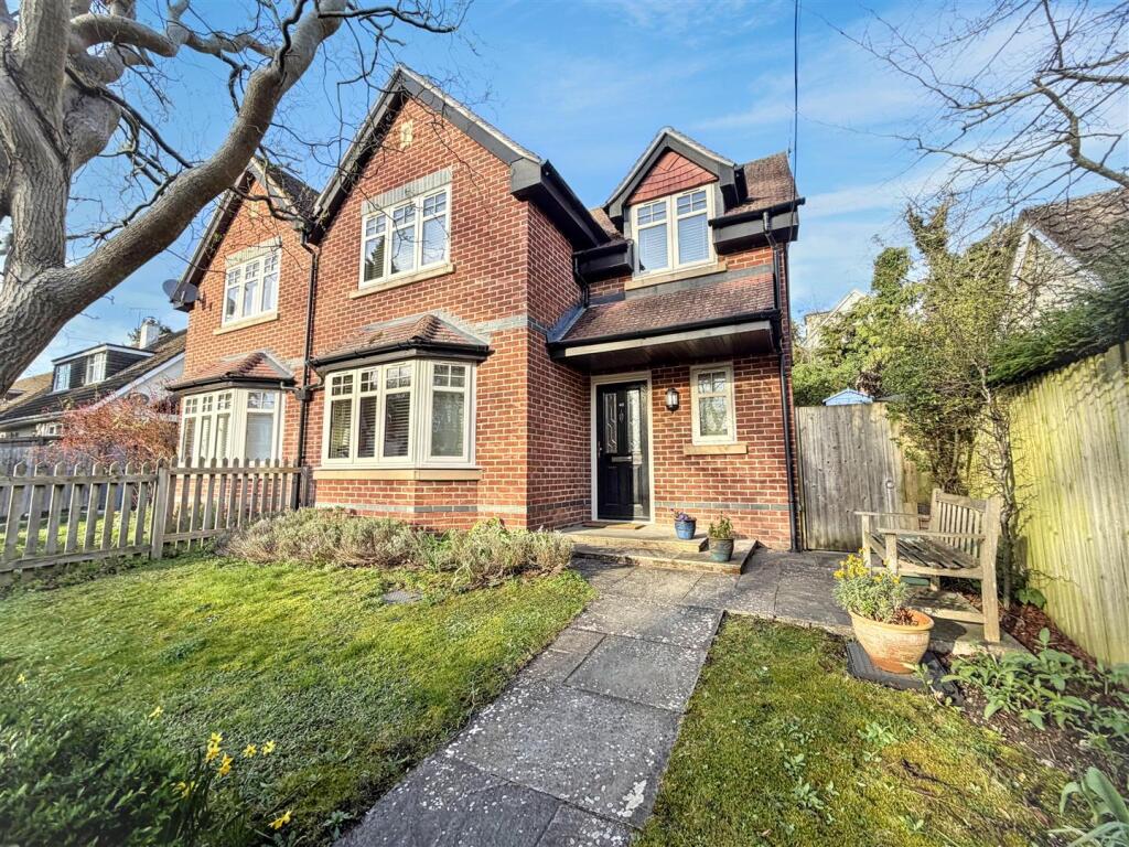 Main image of property: Shiplake Bottom, Peppard Common, Henley-On-Thames