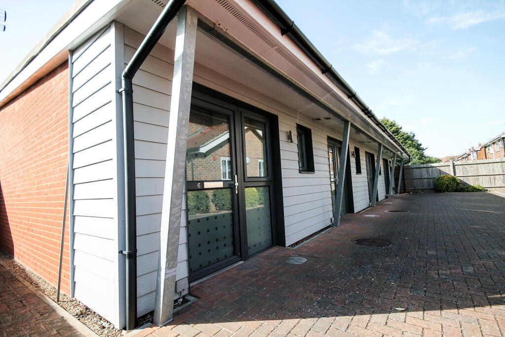Main image of property: Holmes Court, Canterbury, CT1 1UZ