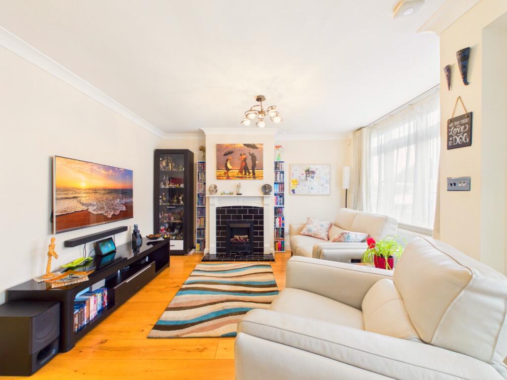 House in Sidcup, Blackfen - View 4