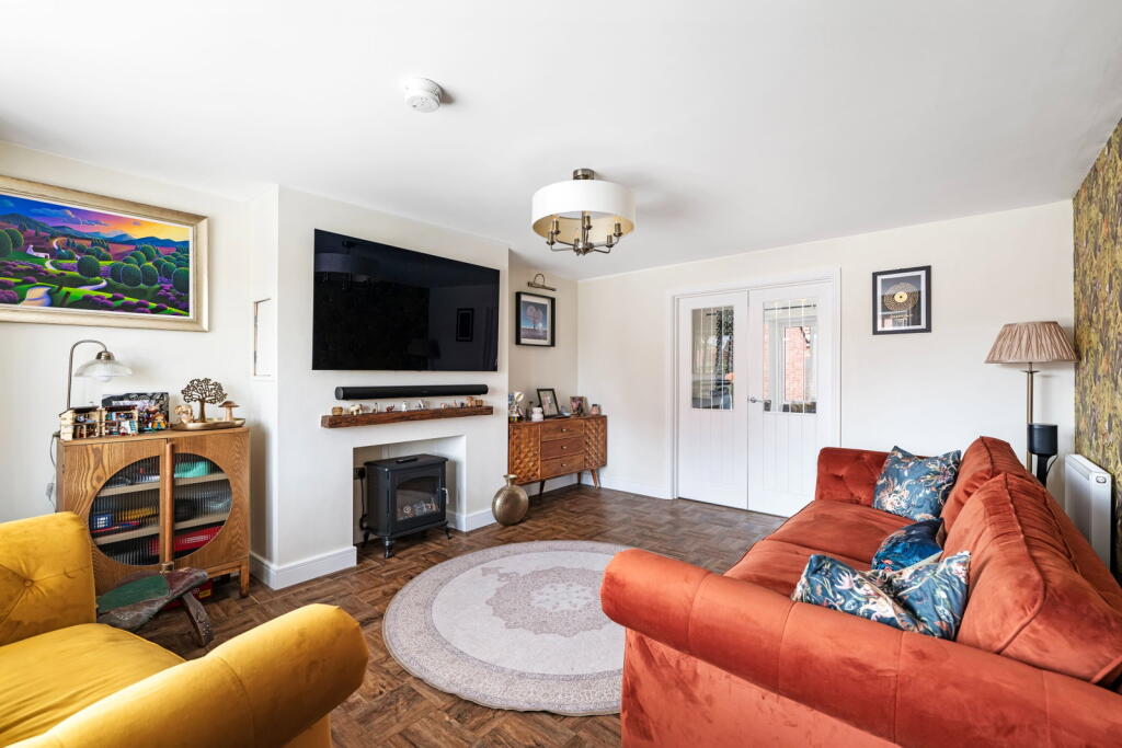 House in Lincoln - View 4