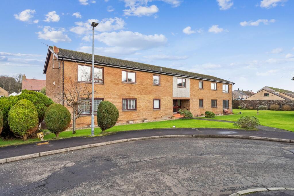 Main image of property: 12d Cairndhu Gardens, Helensburgh, G84 8PG