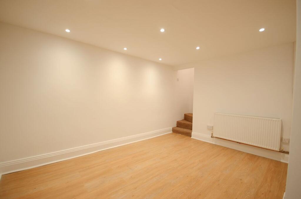 Campbell Road, Bournemouth, BH1 – další