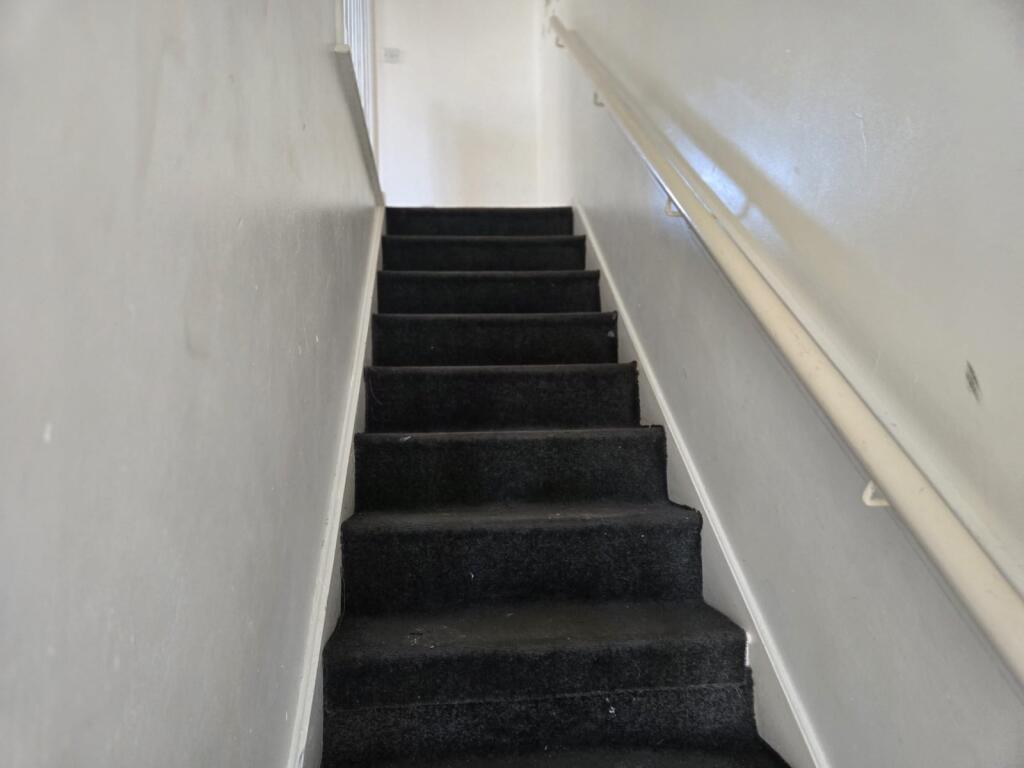 Churchfield Lane, Nottingham, Nottinghamshire, NG7 photo 5
