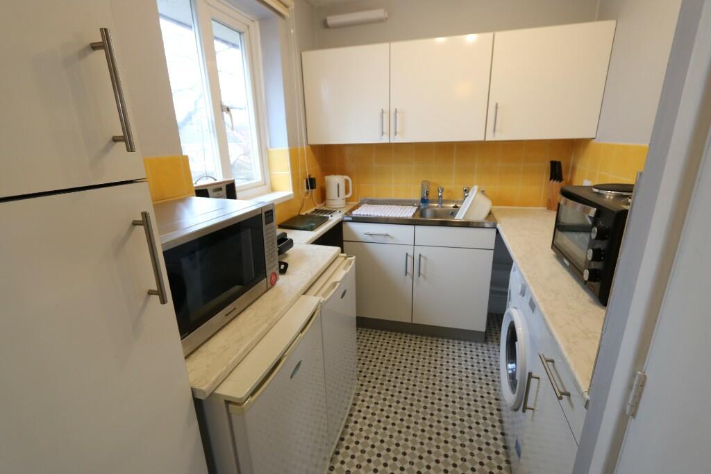 Apartment in Warwick, Whitemoor, Kenilworth - More