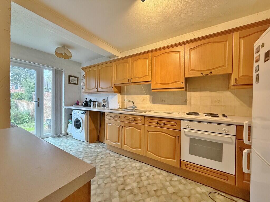 Shearwater Drive, Farlington, Portsmouth photo 4