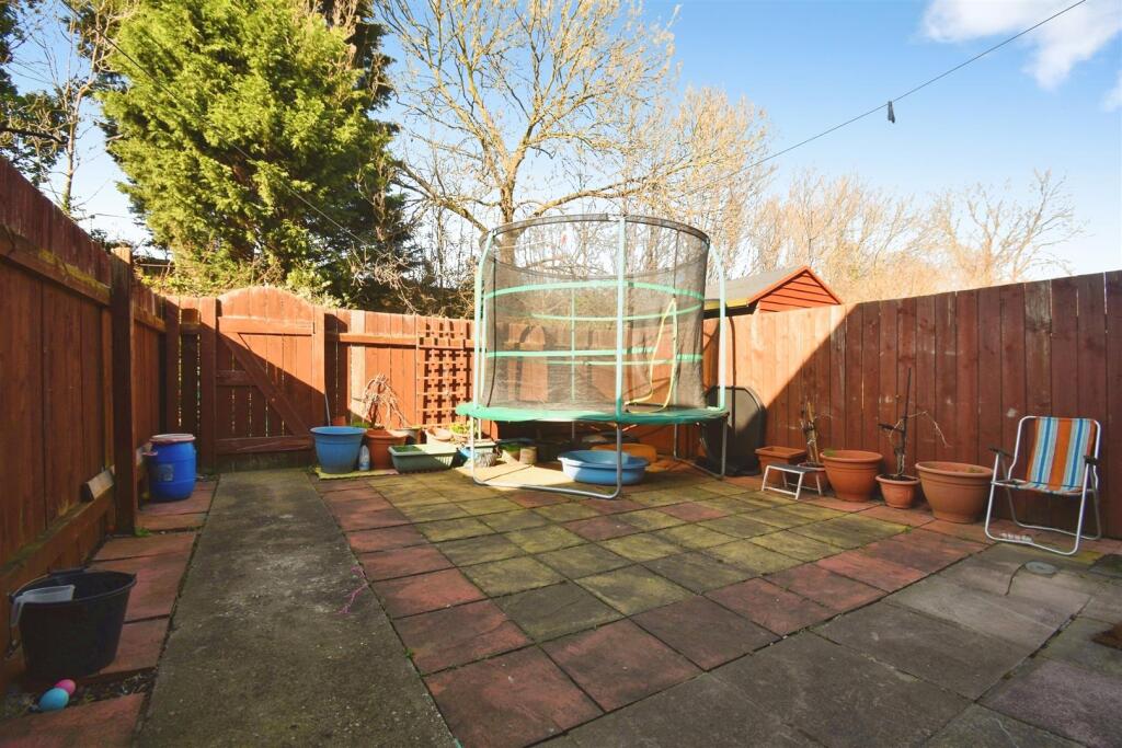 House in Hull, Kingston upon Hull - More