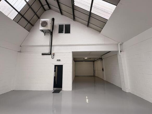 Unit 3 Acton Vale  8 Copy.jpg