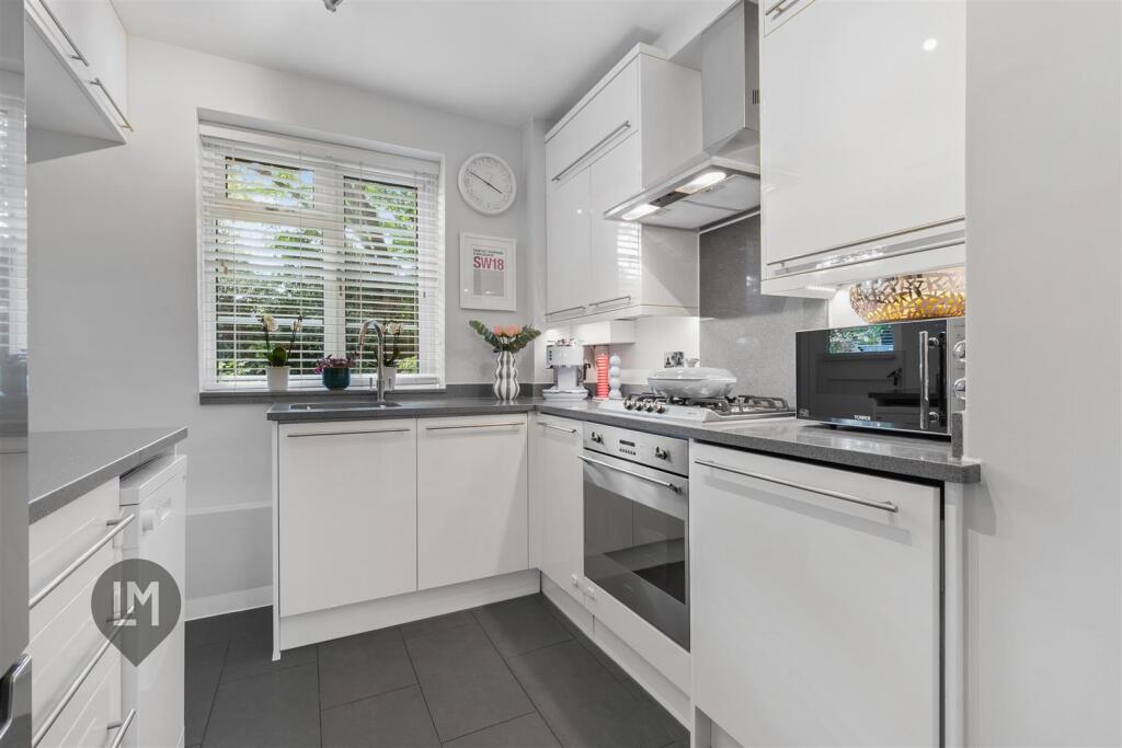 Apartment in London - View 3