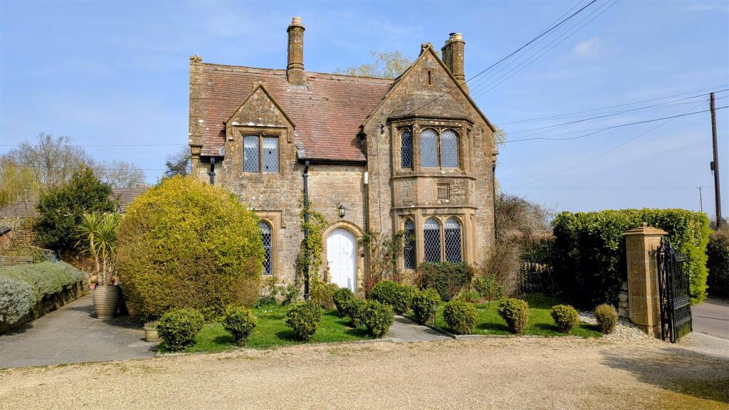 Yeovil Road, East Coker, Yeovil