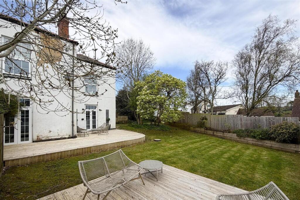 Main image of property: Fordlands Crescent, Bideford