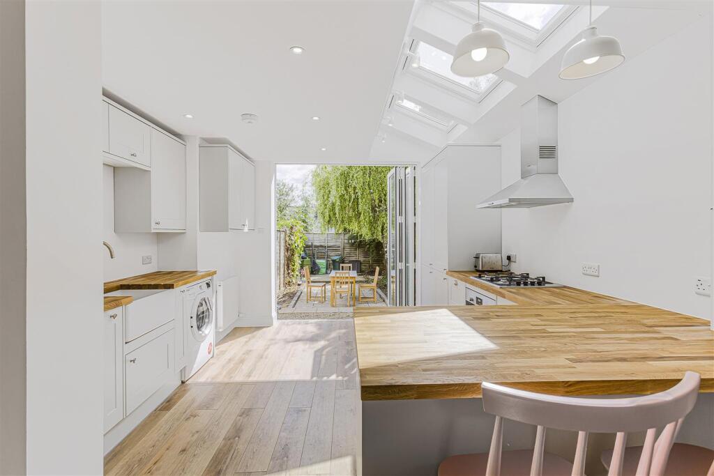 House in St Albans, Cottonmill - More