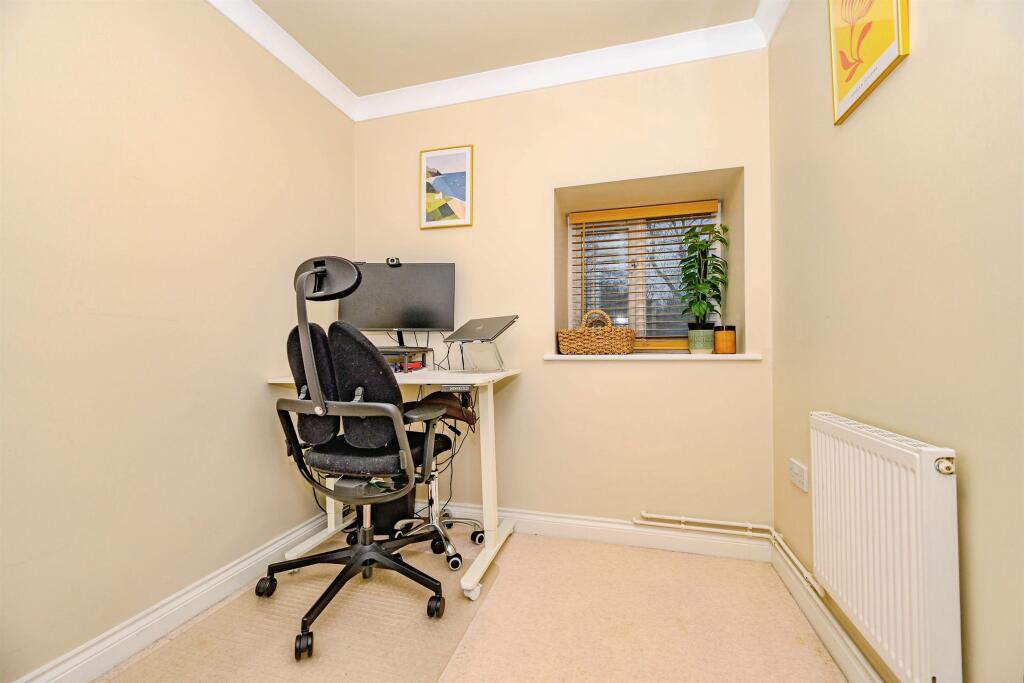 Additional image 8 of Coopers Green Lane, Hatfield