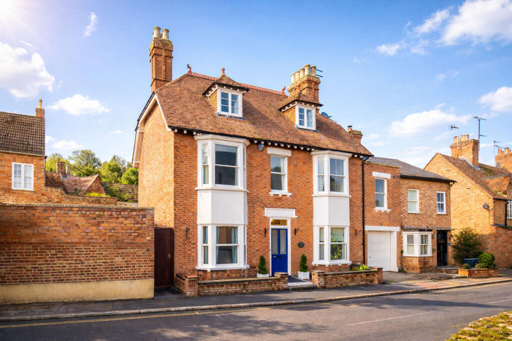 Main image of property: Bedford Road, Aspley Guise MK17