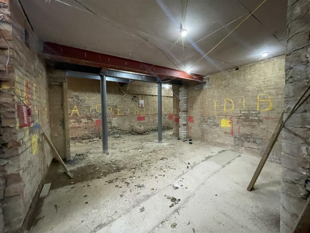 Apartment in Warwick, Royal Leamington Spa - View 3