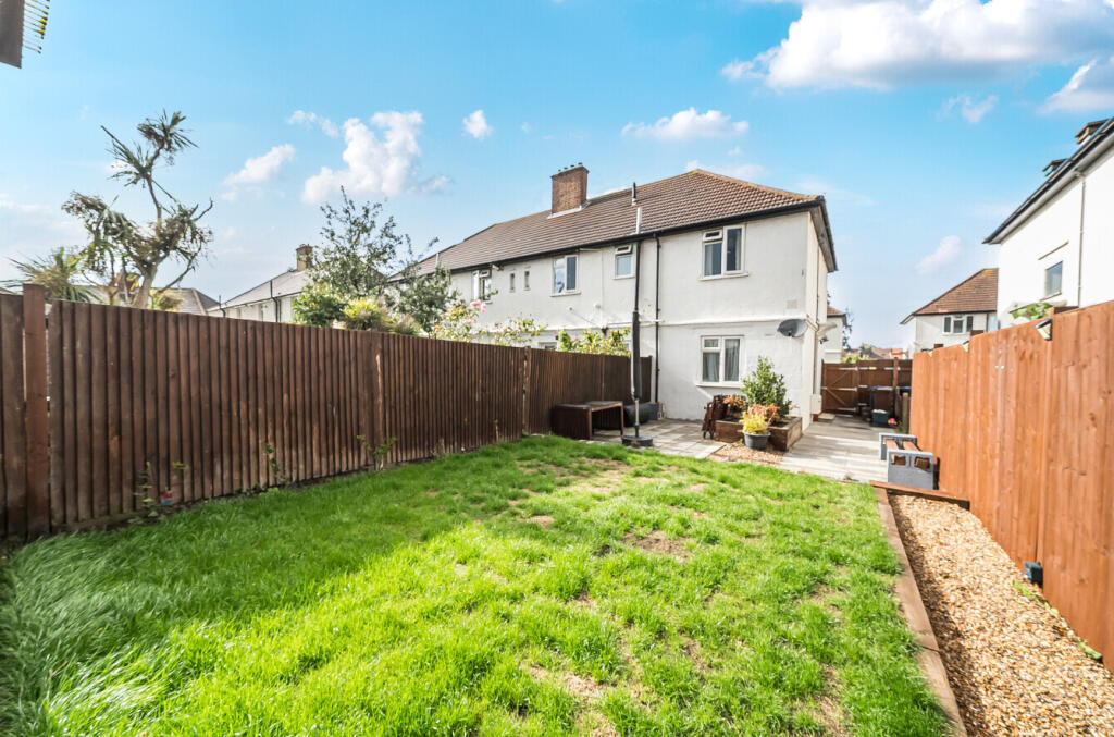Eldertree Way, Mitcham, CR4 - View 2