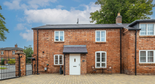 Main image of property: Rosefield Cottage, Lillington Avenue, Leamington Spa, Warwickshire, CV32